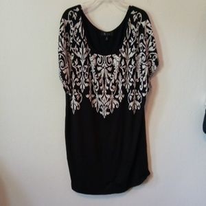 Wonder white and black Top .. XL